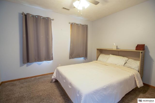 2124 Betsy Avenue, Papillion, NE 68133