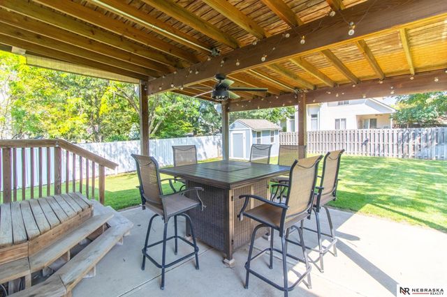 2124 Betsy Avenue, Papillion, NE 68133