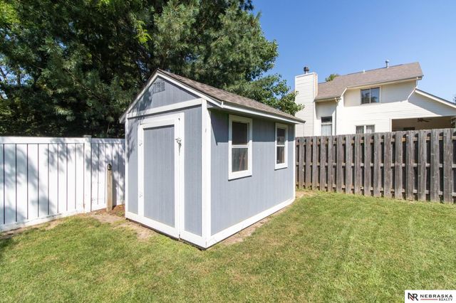 2124 Betsy Avenue, Papillion, NE 68133