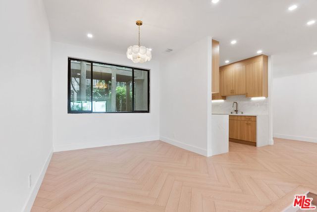 8455 Fountain Avenue 308, West Hollywood, CA 90069