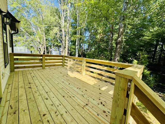 105 Tanesha Ct, Portland, TN 37148