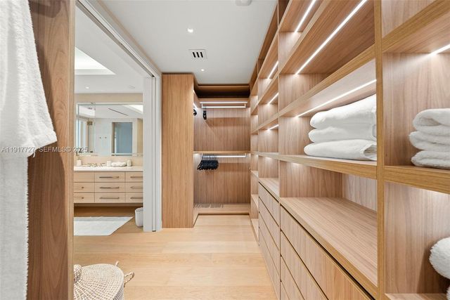 7916 Fisher Island Dr 7916, Miami Beach, FL 33109