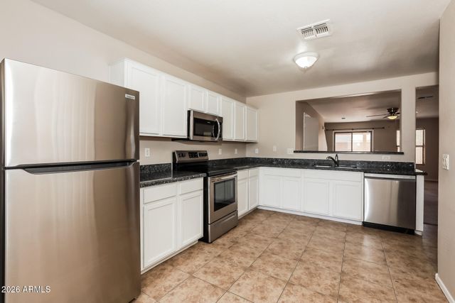 2281 E MEADOW CHASE Drive, San Tan Valley, AZ 85140