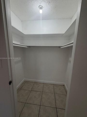 1132 NE 5th Ave 2, Fort Lauderdale, FL 33304