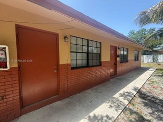 1132 NE 5th Ave 2, Fort Lauderdale, FL 33304
