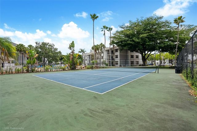 11205 W Atlantic Boulevard 207, Coral Springs, FL 33071