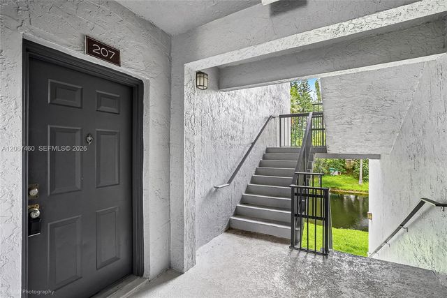 11205 W Atlantic Boulevard 207, Coral Springs, FL 33071