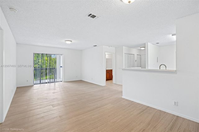 11205 W Atlantic Boulevard 207, Coral Springs, FL 33071
