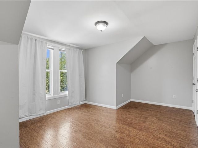 335 Lawn St, Oakland, PA 15213