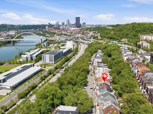 335 Lawn St, Oakland, PA 15213