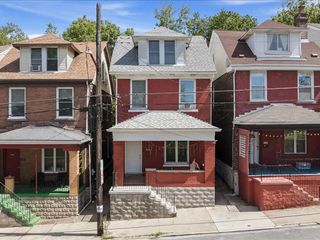 335 Lawn St, Oakland, PA 15213