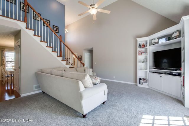 454 Persimmon Dr, Mt Washington, KY 40047