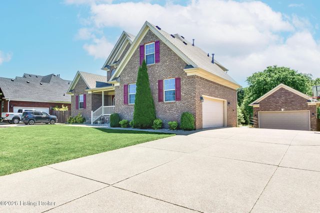 454 Persimmon Dr, Mt Washington, KY 40047