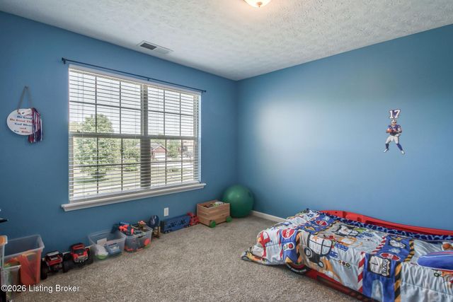 454 Persimmon Dr, Mt Washington, KY 40047