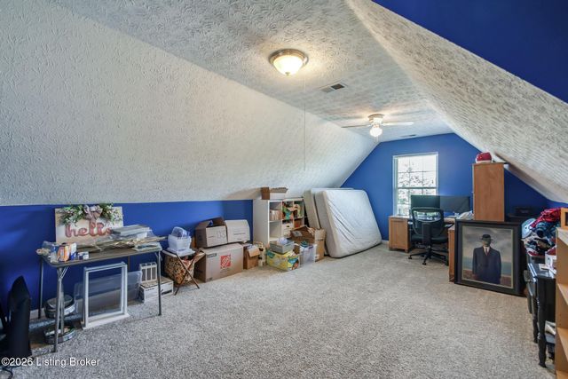 454 Persimmon Dr, Mt Washington, KY 40047