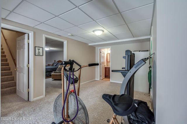 454 Persimmon Dr, Mt Washington, KY 40047
