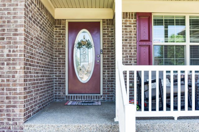 454 Persimmon Dr, Mt Washington, KY 40047