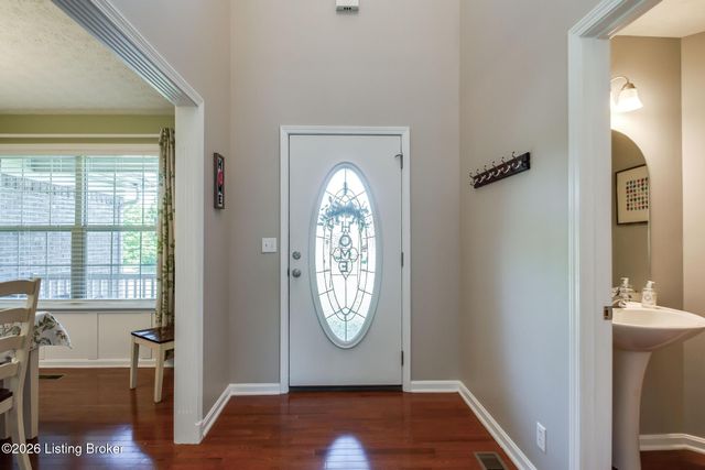 454 Persimmon Dr, Mt Washington, KY 40047