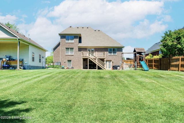 454 Persimmon Dr, Mt Washington, KY 40047