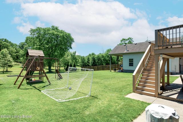 454 Persimmon Dr, Mt Washington, KY 40047