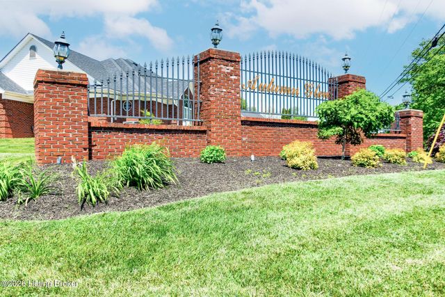 454 Persimmon Dr, Mt Washington, KY 40047