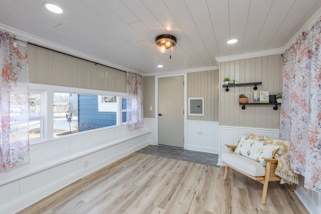 22678 W Silver Lake Avenue, Antioch, IL 60002