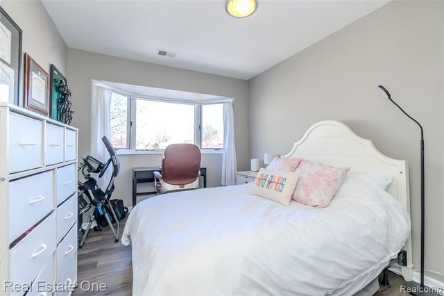 352 Pinewood Drive, Plymouth, MI 48170