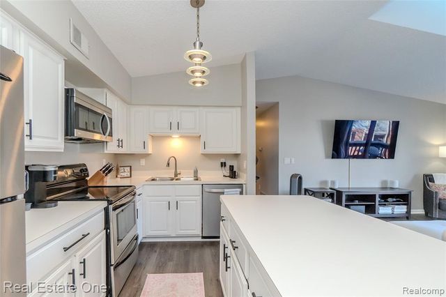 352 Pinewood Drive, Plymouth, MI 48170