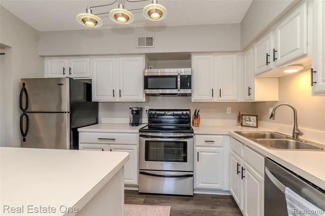 352 Pinewood Drive, Plymouth, MI 48170