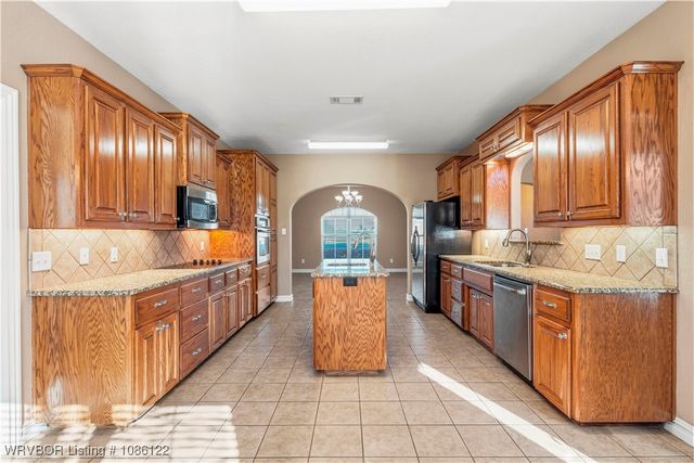 5800 Thomas Road, Fort Smith, AR 72916