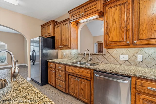 5800 Thomas Road, Fort Smith, AR 72916