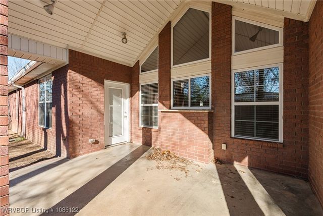 5800 Thomas Road, Fort Smith, AR 72916