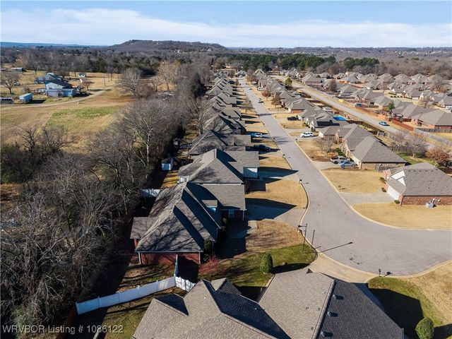 5800 Thomas Road, Fort Smith, AR 72916