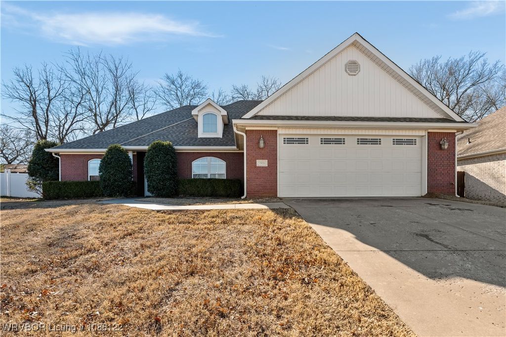 5800 Thomas Road, Fort Smith, AR 72916