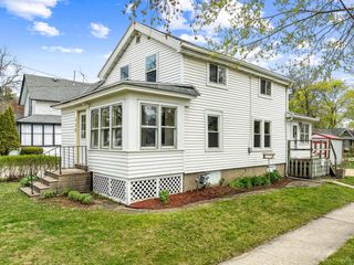 118 S Oak STREET, Lake Mills, WI 53551