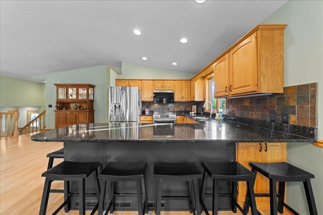 810 Antler Ridge, Hudson, WI 54016