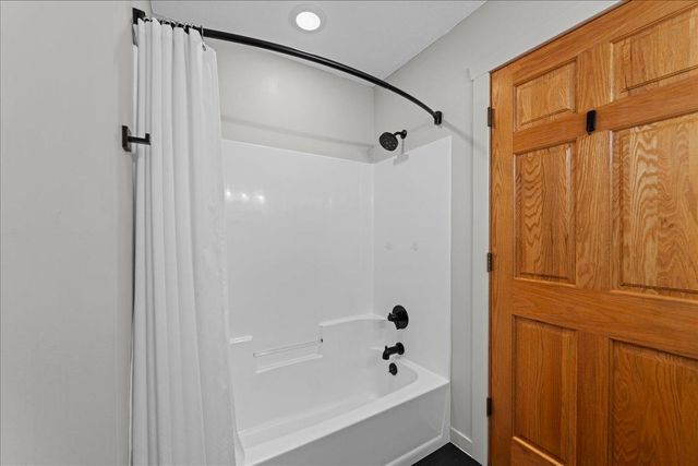 810 Antler Ridge, Hudson, WI 54016