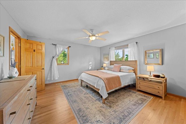 810 Antler Ridge, Hudson, WI 54016