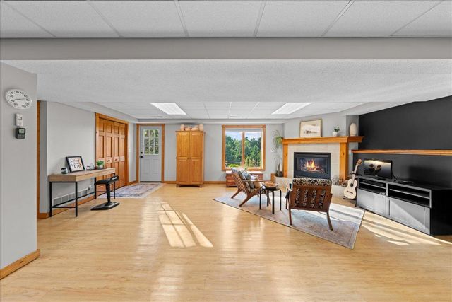 810 Antler Ridge, Hudson, WI 54016