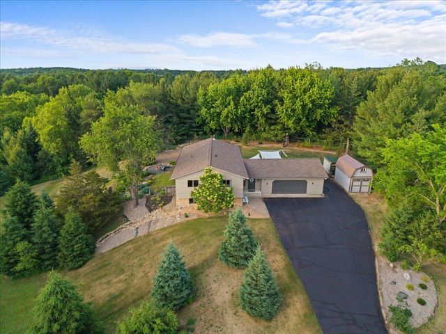 810 Antler Ridge, Hudson, WI 54016
