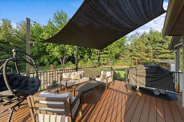 810 Antler Ridge, Hudson, WI 54016