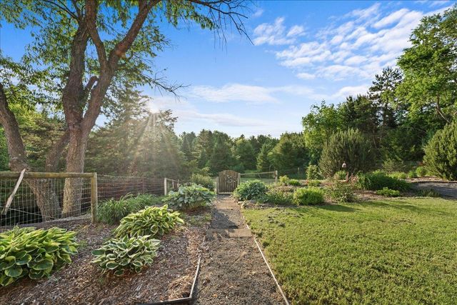 810 Antler Ridge, Hudson, WI 54016