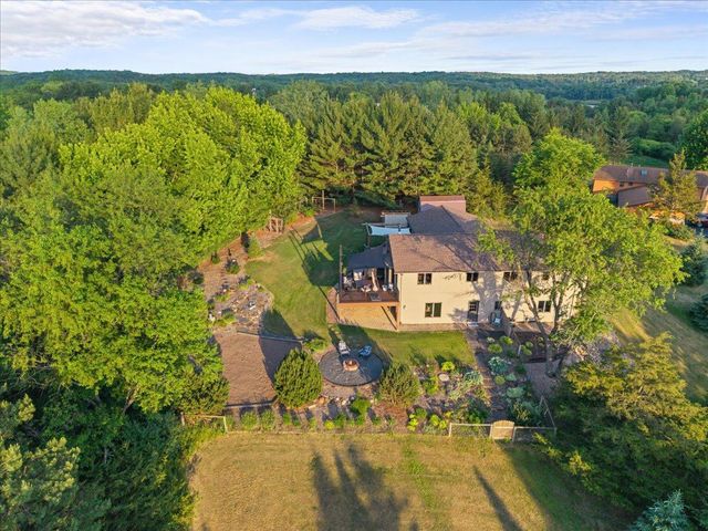 810 Antler Ridge, Hudson, WI 54016