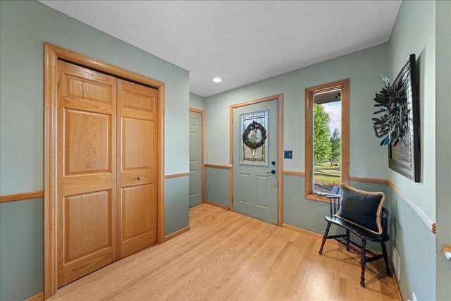 810 Antler Ridge, Hudson, WI 54016