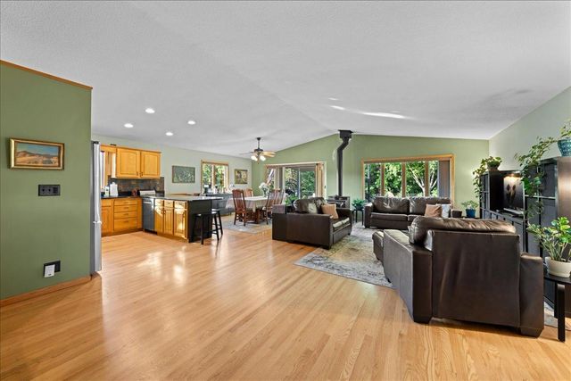 810 Antler Ridge, Hudson, WI 54016