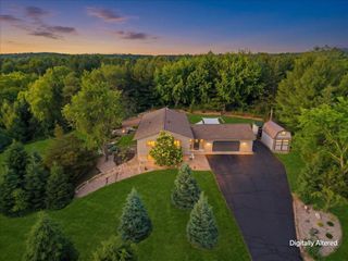 810 Antler Ridge, Hudson, WI 54016
