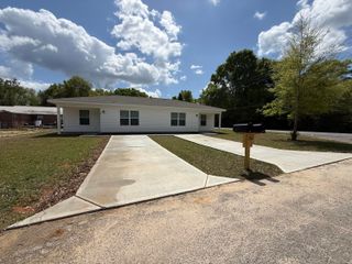 32 Constitution Avenue Unit A-B, Defuniak Springs, FL 32433