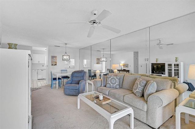 939 SANDPIPER CIRCLE, Bradenton, FL 34209
