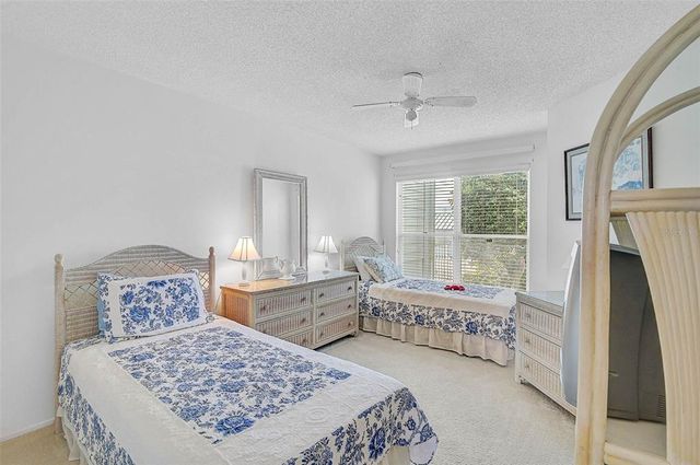 939 SANDPIPER CIRCLE, Bradenton, FL 34209