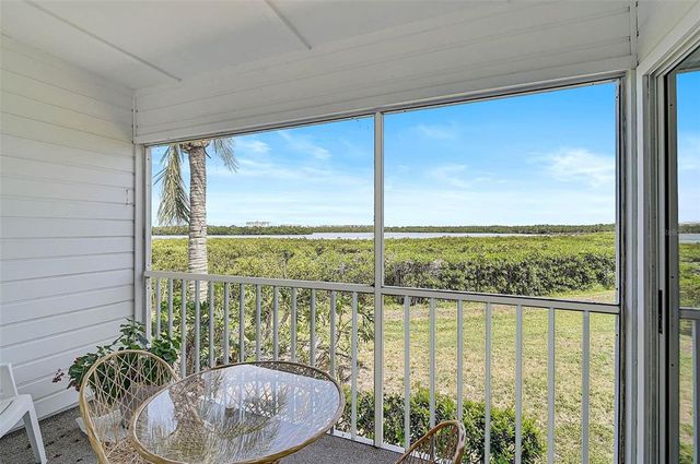 939 SANDPIPER CIRCLE, Bradenton, FL 34209